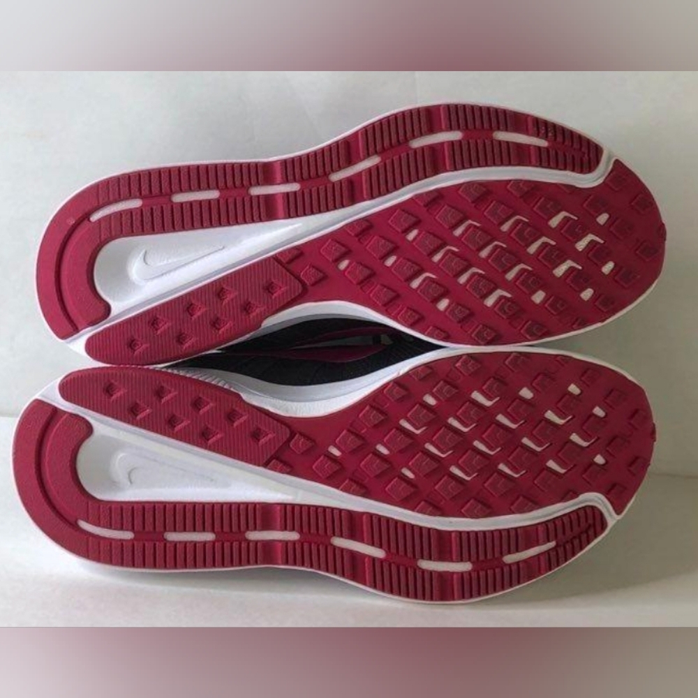 Nike Wmns Run Swift 2 Wide 'Dark Smoke Grey Fireberry' Sneakers Size 9 NWOT $85 - Picture 9 of 10